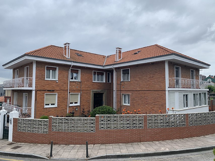 Piso al sur de 4 hab y 2 baños con balcón reformado en Ciudad Jardin