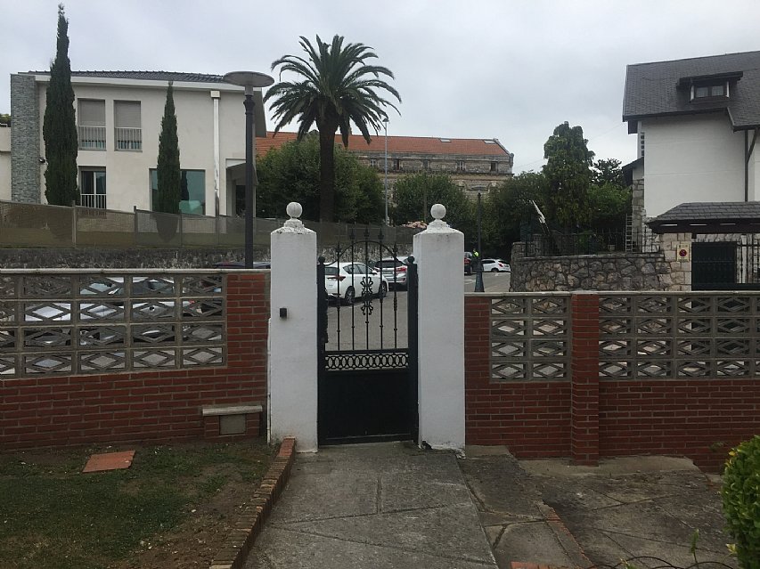 Piso al sur de 4 hab y 2 baños con balcón reformado en Ciudad Jardin