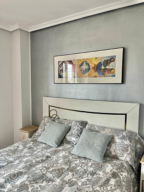 Piso de 2 hab, 2 baños con garaje y trastero a estrenar