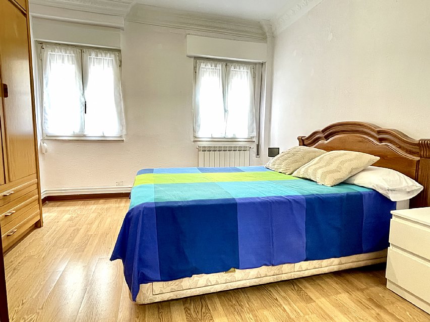 Vivienda de 2 habitaciones y un baño (todo exterior) en el centro de Santander