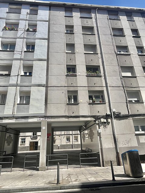 Piso de 2 hab y un baño en el centro de Santander