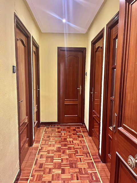 Piso de 2 hab y un baño en el centro de Santander