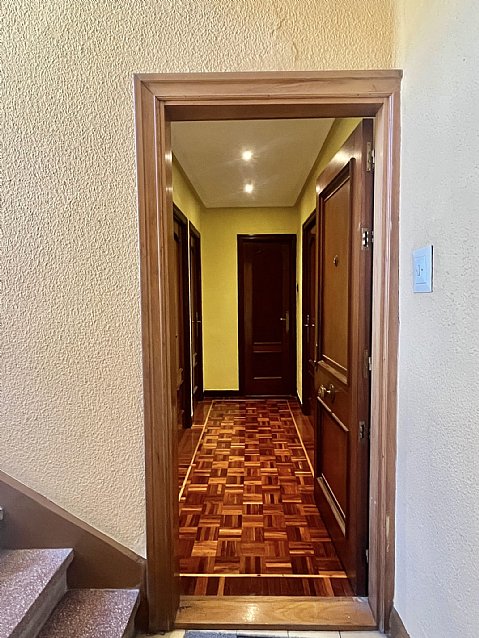 Piso de 2 hab y un baño en el centro de Santander