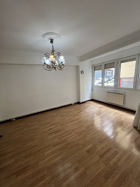 Vivienda de 2 habitaciones y un baño (todo exterior) en el centro de Santander