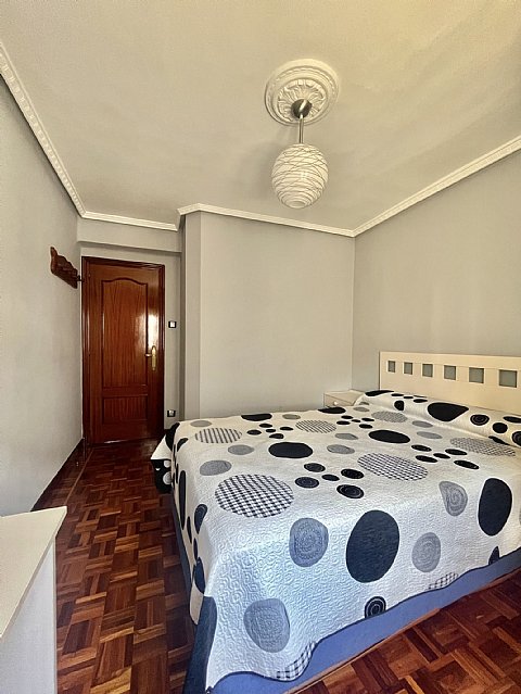 Piso de 2 hab y un baño en el centro de Santander