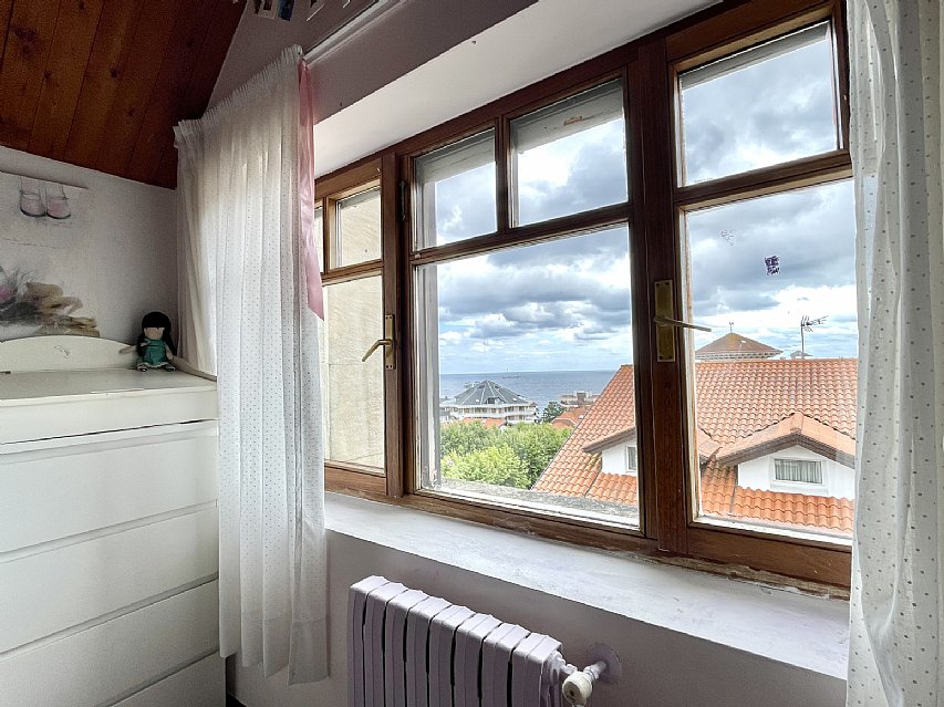 Duplex de 260 metros con garaje cerrado en El Sardinero