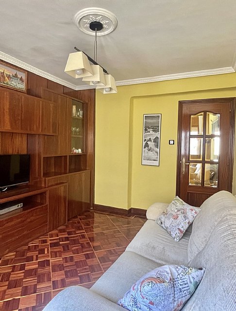 Piso de 2 hab y un baño en el centro de Santander