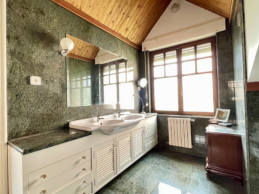 Duplex de 260 metros con garaje cerrado en El Sardinero