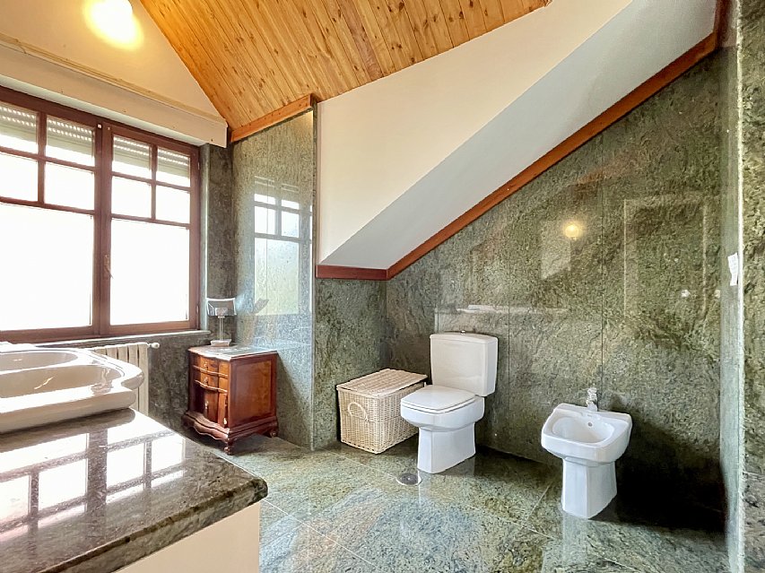 Duplex de 260 metros con garaje cerrado en El Sardinero