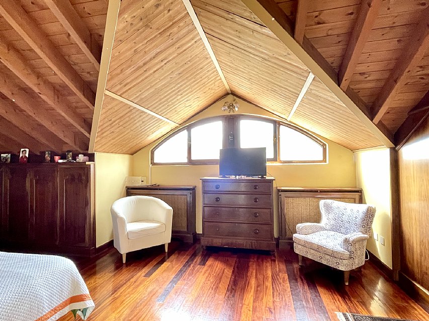 Duplex de 260 metros con garaje cerrado en El Sardinero