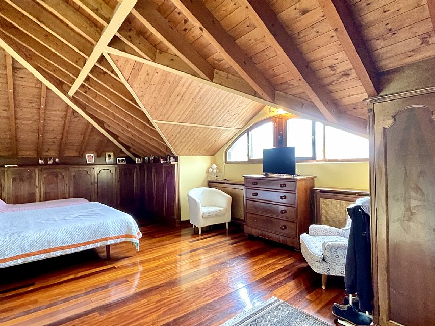 Duplex de 260 metros con garaje cerrado en El Sardinero