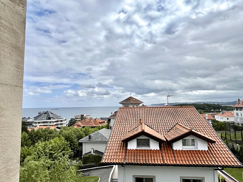 Duplex de 260 metros con garaje cerrado en El Sardinero