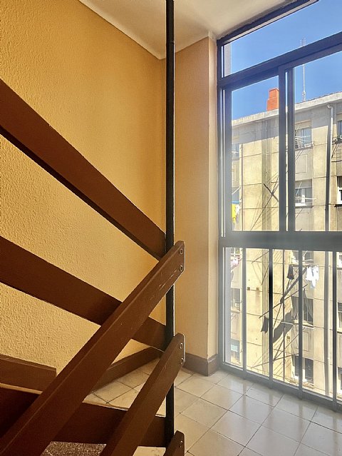 Piso de 2 hab y un baño en el centro de Santander