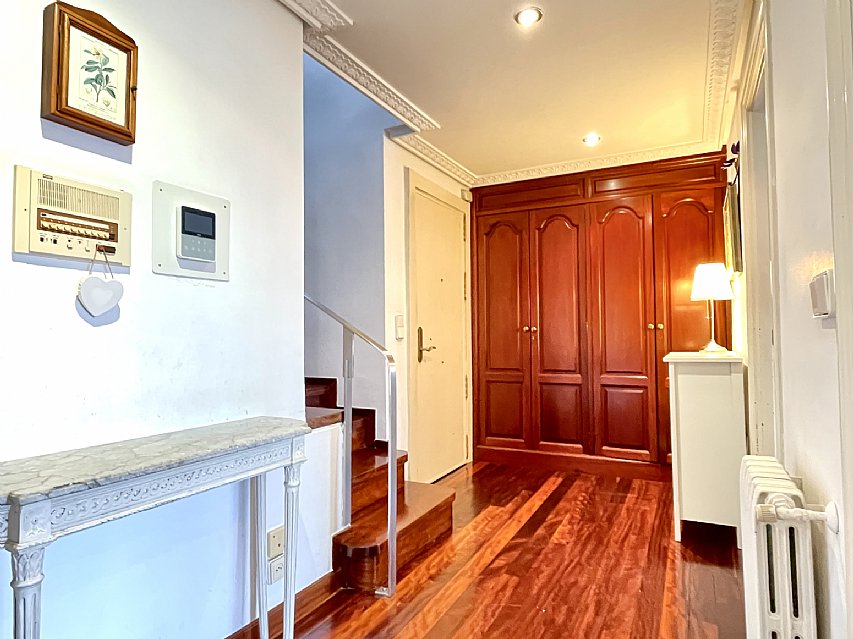 Duplex de 260 metros con garaje cerrado en El Sardinero