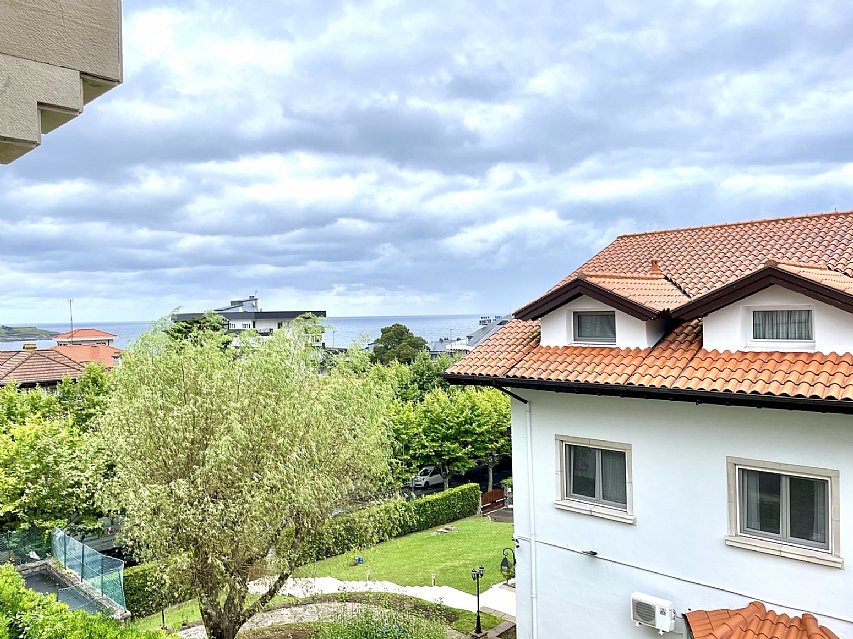 Duplex de 260 metros con garaje cerrado en El Sardinero