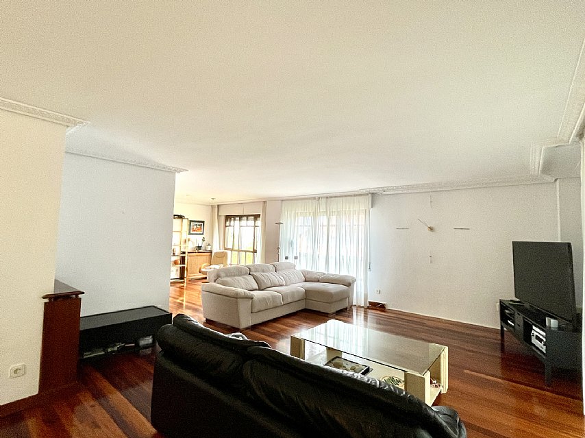 Duplex de 260 metros con garaje cerrado en El Sardinero