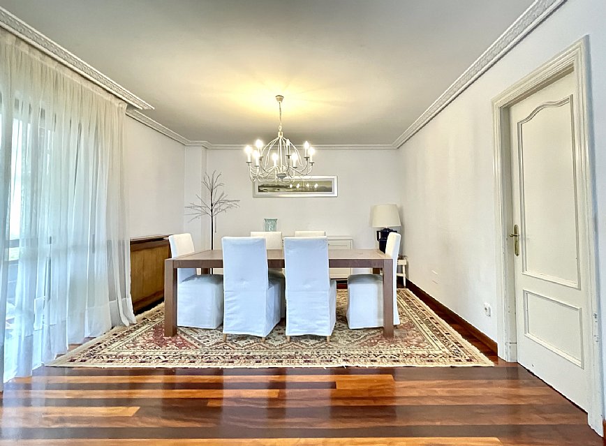 Duplex de 260 metros con garaje cerrado en El Sardinero