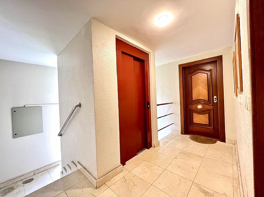 Duplex de 260 metros con garaje cerrado en El Sardinero