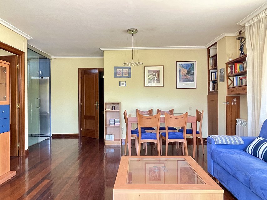 Apartamento para entrar a vivir rodeado de todos los servicios