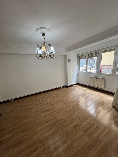 Vivienda de 2 habitaciones y un baño (todo exterior) en el centro de Santander