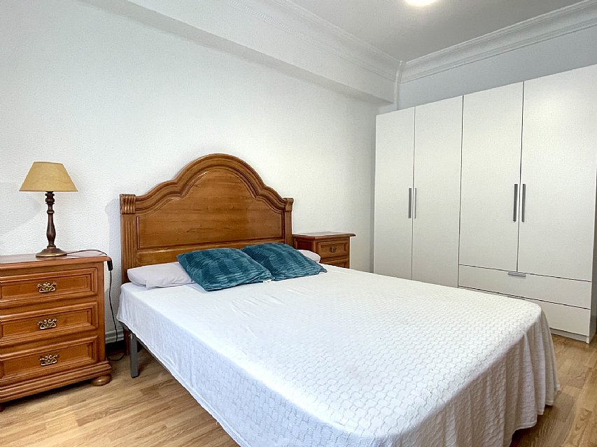 Vivienda de 2 habitaciones y un baño (todo exterior) en el centro de Santander