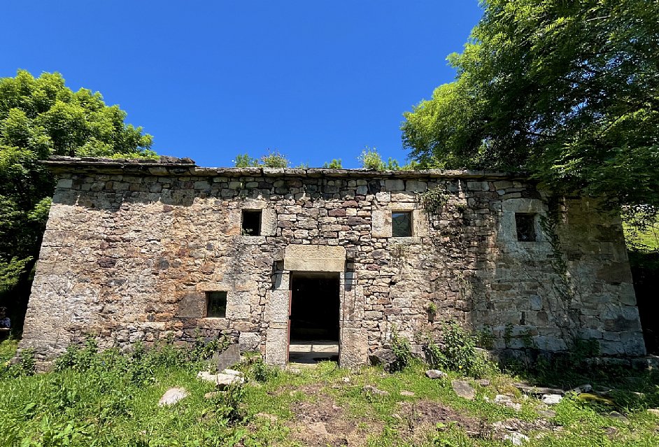 Cabaña en Pisueña, Selaya