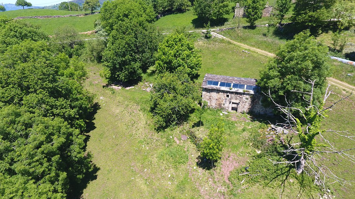 Cabaña en Pisueña, Selaya