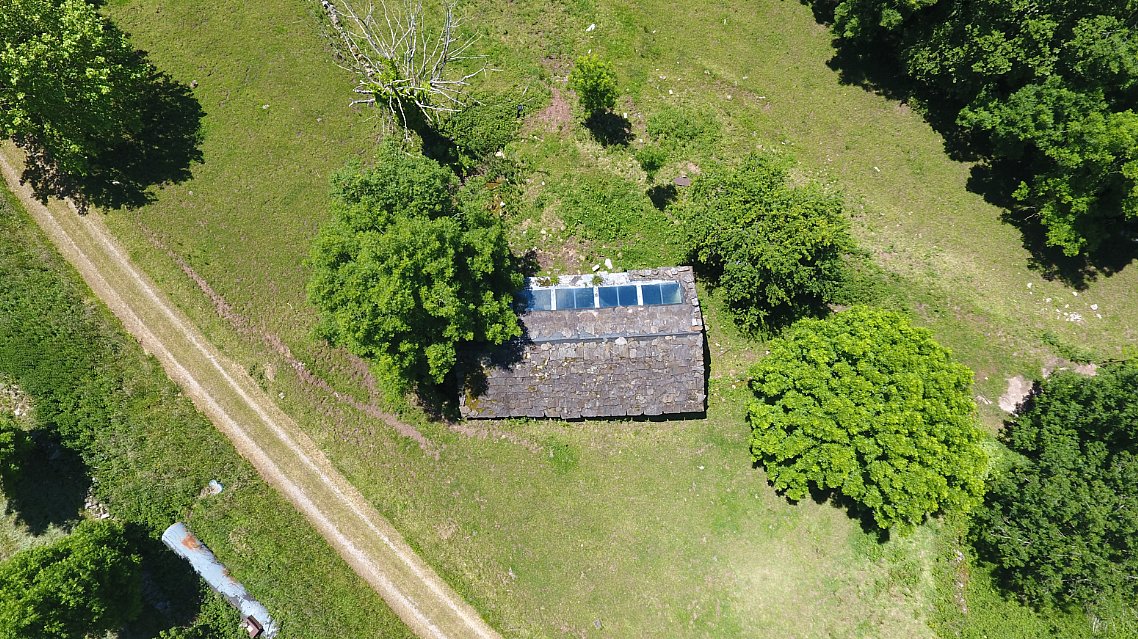 Cabaña en Pisueña, Selaya