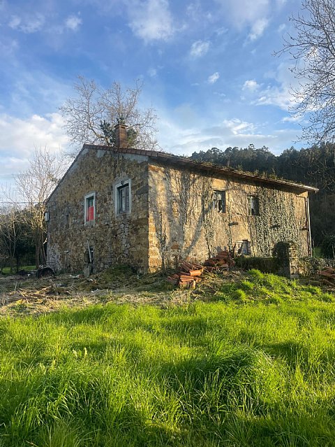 Casa de 263 metros cuadrados en el centro de Riaño