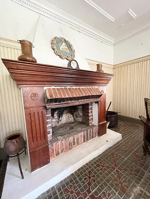 Conjunto de casas señoriales con finca urbana segregable y posibilidad de construir  