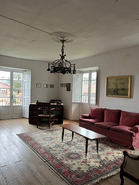 Conjunto de casas señoriales con finca urbana segregable y posibilidad de construir  