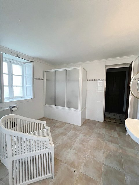 Conjunto de casas señoriales con finca urbana segregable y posibilidad de construir  