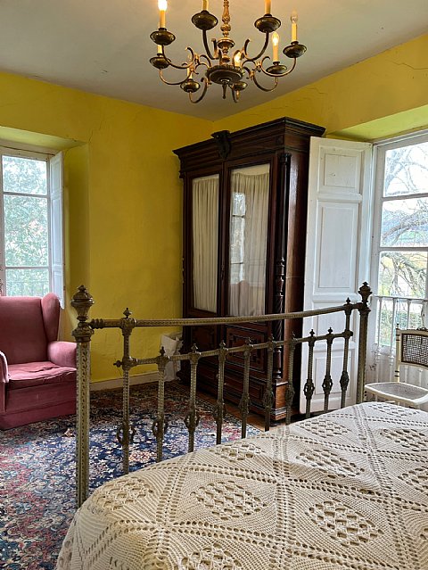 Conjunto de casas señoriales con finca urbana segregable y posibilidad de construir  