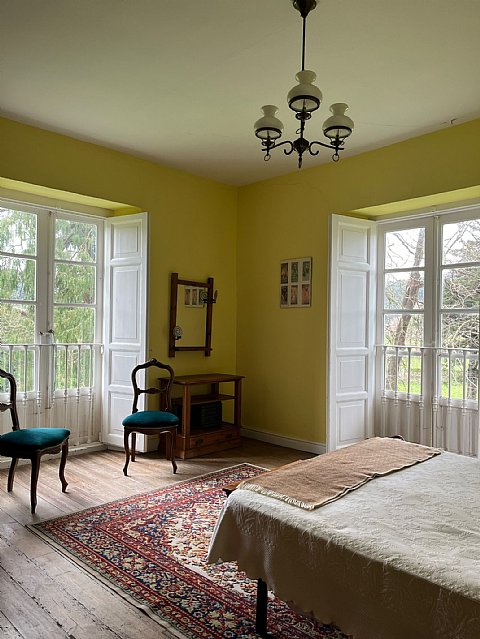 Conjunto de casas señoriales con finca urbana segregable y posibilidad de construir  