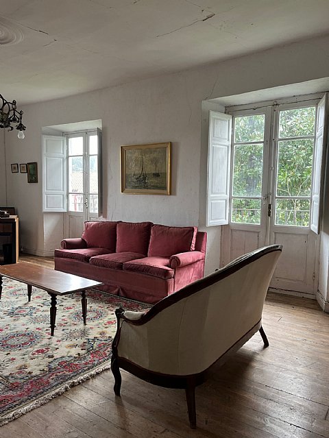 Conjunto de casas señoriales con finca urbana segregable y posibilidad de construir  