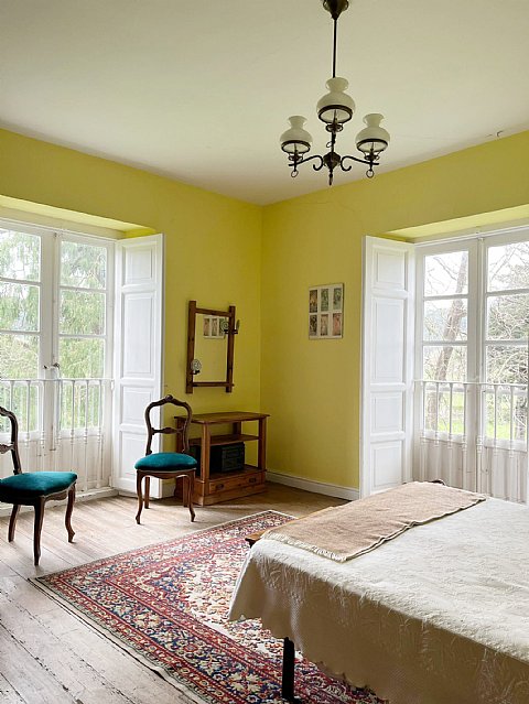 Conjunto de casas señoriales con finca urbana segregable y posibilidad de construir  