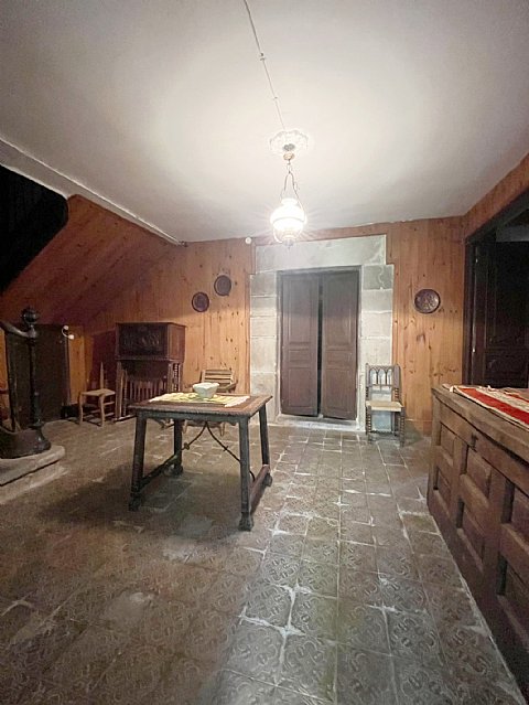 Conjunto de casas señoriales con finca urbana segregable y posibilidad de construir  