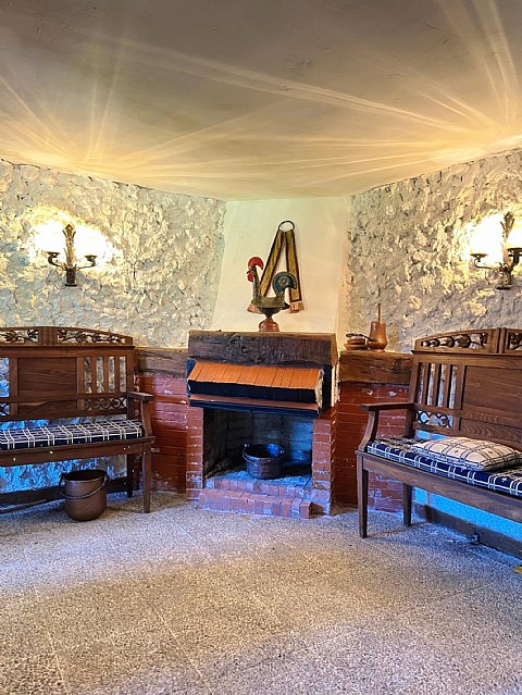 Conjunto de casas señoriales con finca urbana segregable y posibilidad de construir  