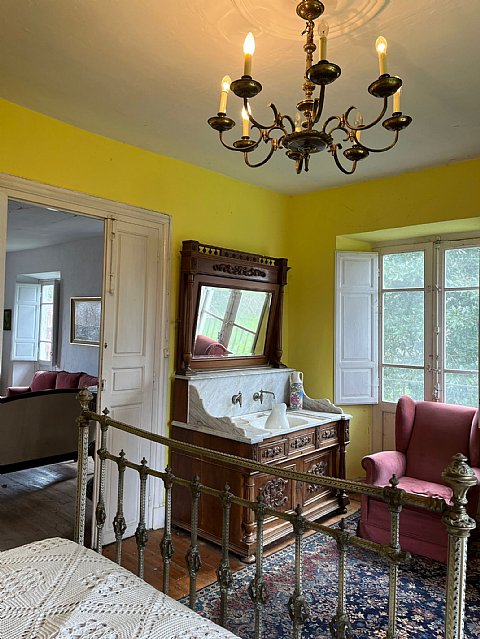 Conjunto de casas señoriales con finca urbana segregable y posibilidad de construir  