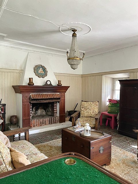 Conjunto de casas señoriales con finca urbana segregable y posibilidad de construir  