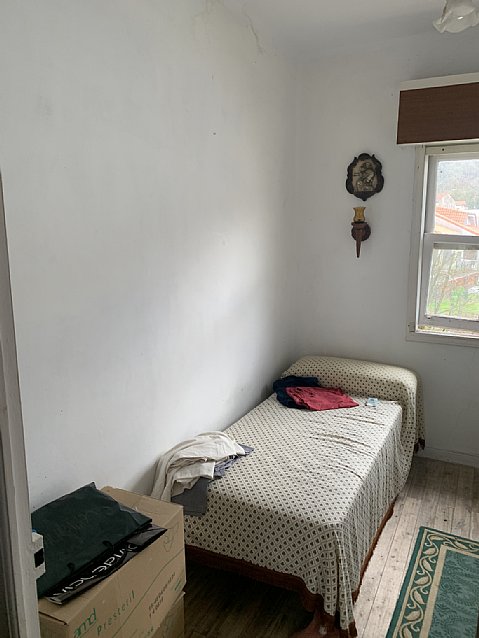 Casa indiviual de dos plantas con jardín en Barreda